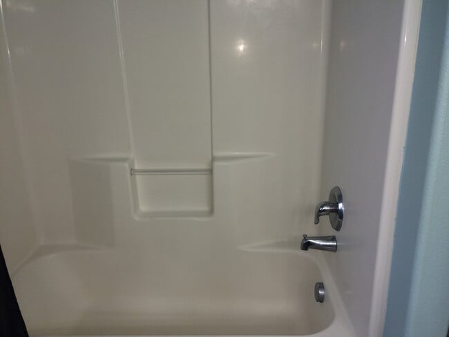 Building Photo - Large Home for Rent in Sage Point Service Area