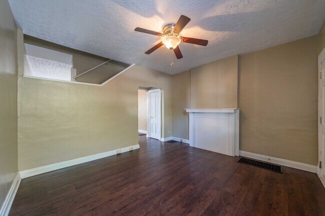 Building Photo - Available Now! Located in Merion Village, ...