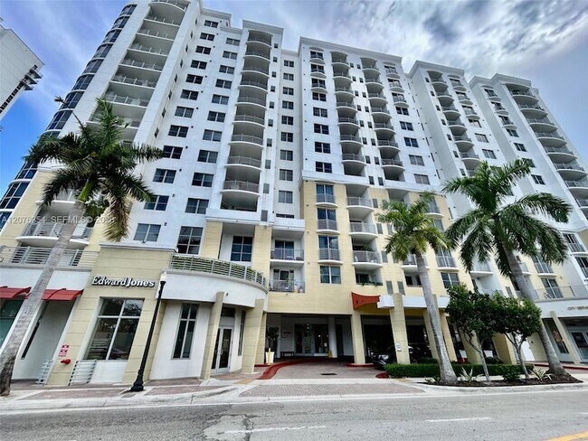 Building Photo - 1830 Radius Dr