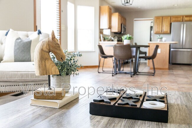 Building Photo - 7225 Bromfield Dr