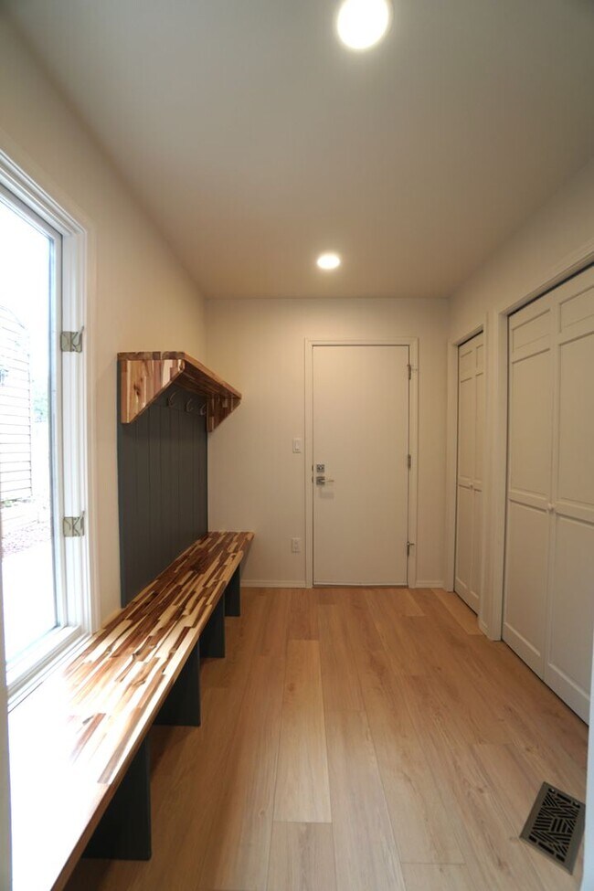 Building Photo - 3710 Camels Ridge Ln