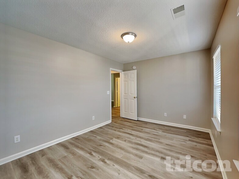 Building Photo - 714 Gibson Forest Dr