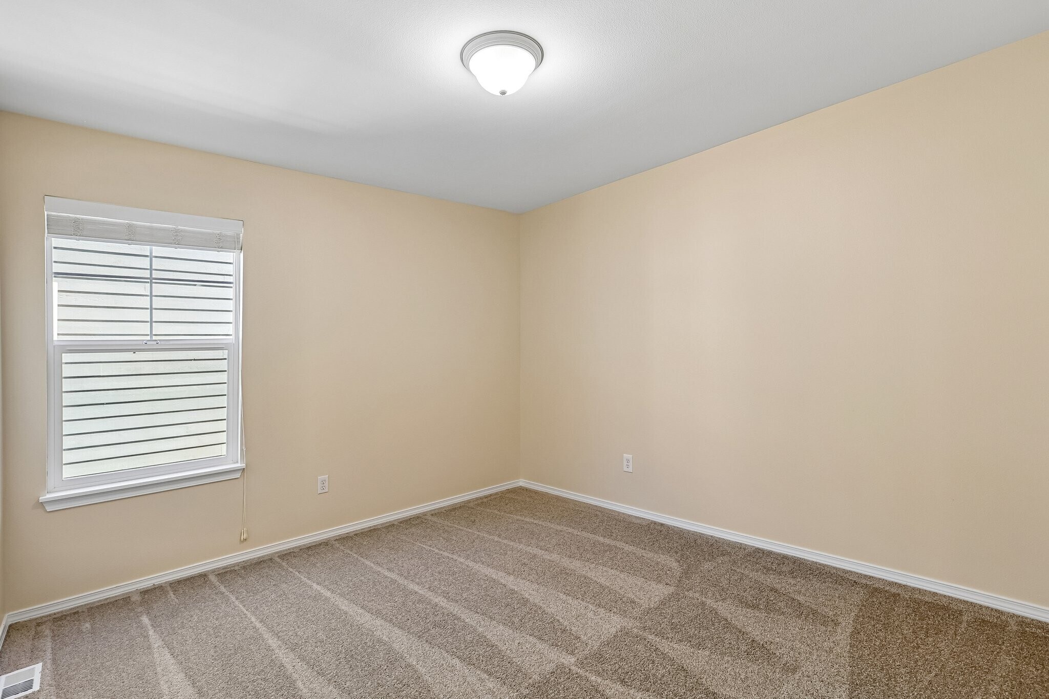 Building Photo - 22754 NE 94th Way