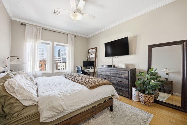 Building Photo - 936 Pavonia Ave