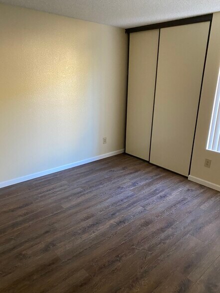 Building Photo - 1388 Villa Glen Ln