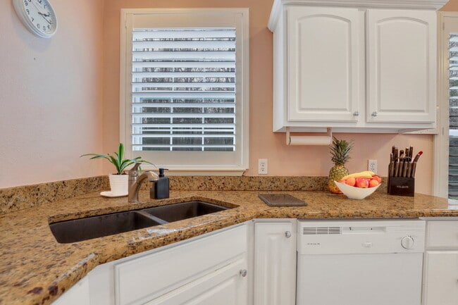 Building Photo - "213 Landing Lane - Charming 2-Bed, 2-Bath with Den and Sun Room Home, 1,550 Sq Ft of Comfort in ...