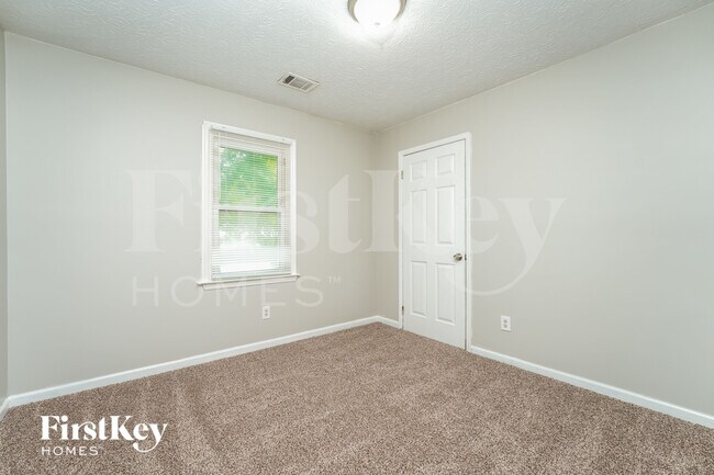 Building Photo - 1408 Meadowind Ct SW
