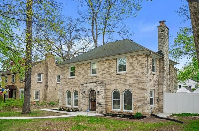 Building Photo - 5680 N 34th St