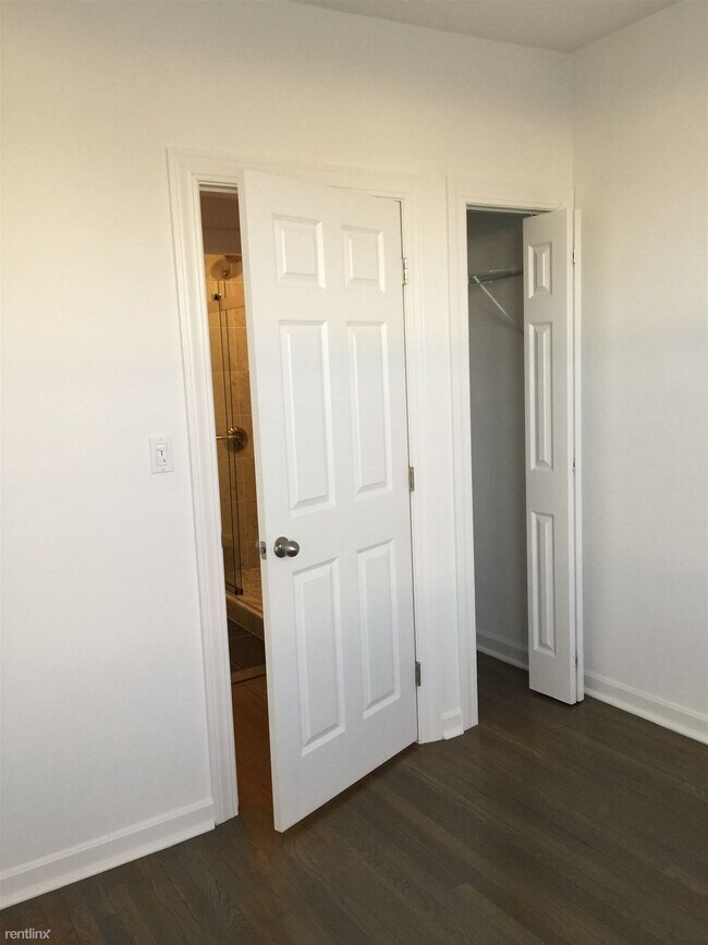 Building Photo - 2 br, 1 bath  - 19 Peterborough St Apt 17A