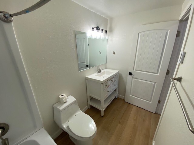 Building Photo - 1673 W Victory Rd