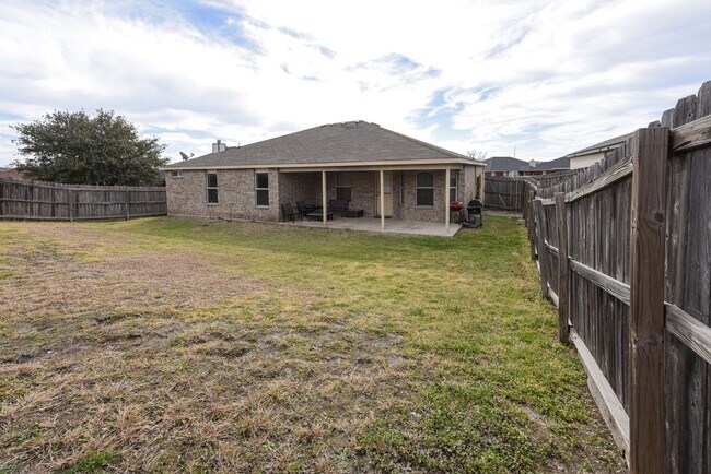Building Photo - 3703 Frigate Dr