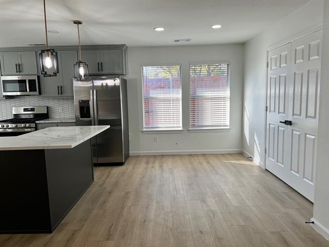 Building Photo - 601 Short St