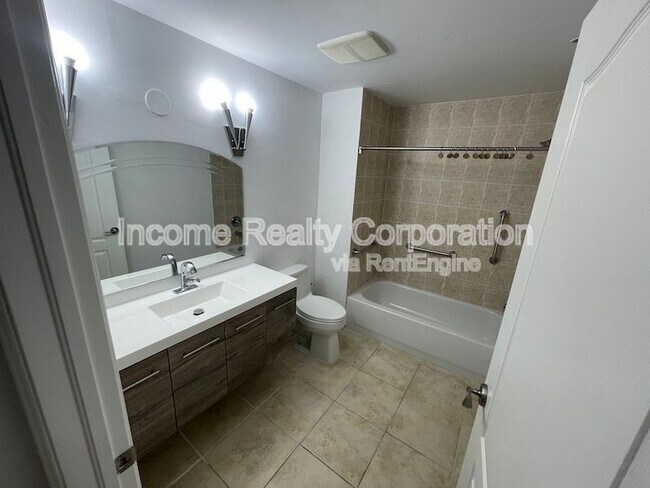Building Photo - 2400 SW 27th Ave