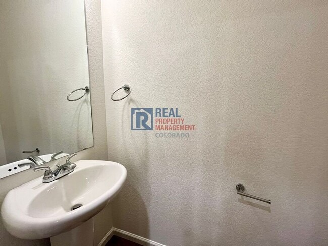 Building Photo - 3861 N Himalaya Rd