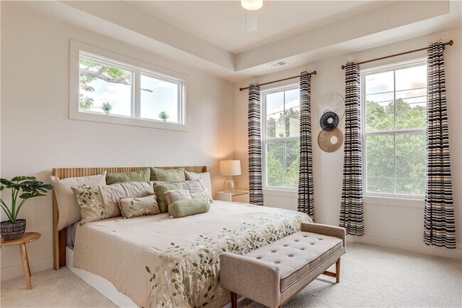 Building Photo - 1390 Cozy Cir SE
