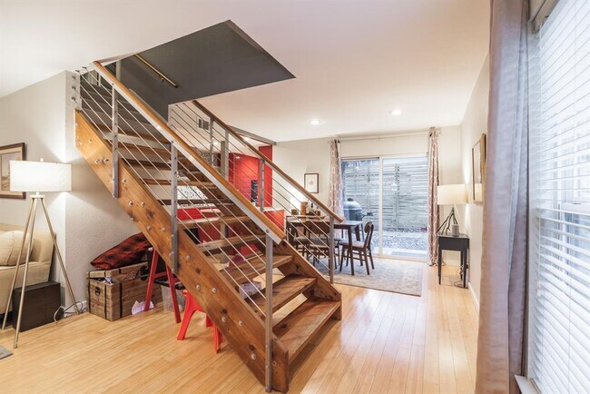 Building Photo - 3214 Clawson Rd