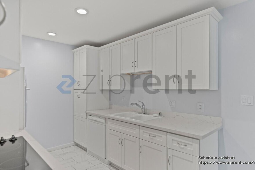 Building Photo - 245 Montecito Ave