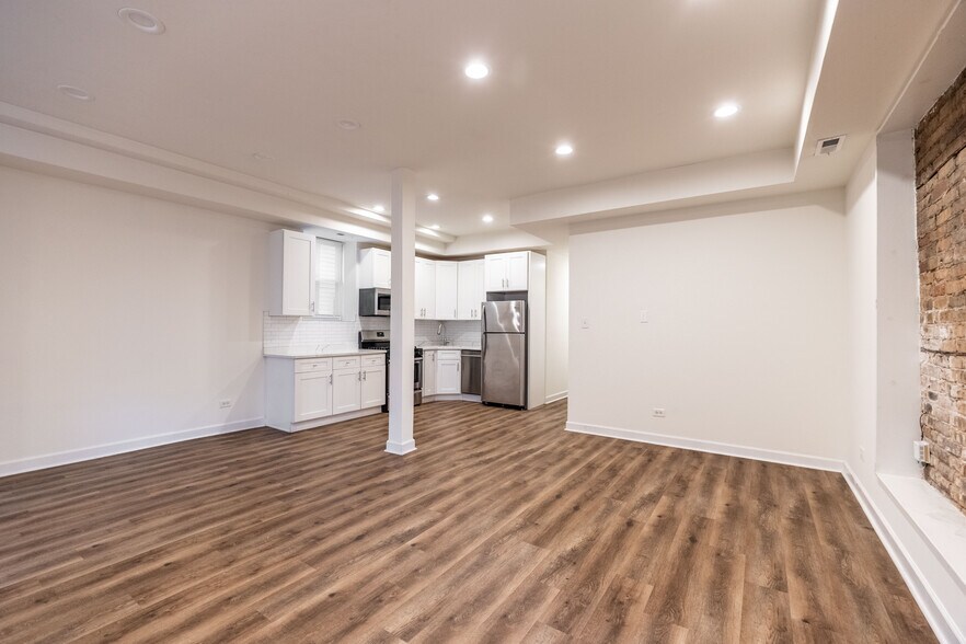 Building Photo - 2112 N Campbell Ave