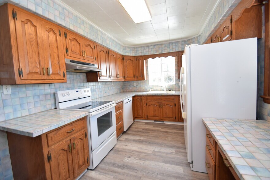 Kitchen - 11933 Worcester Hwy