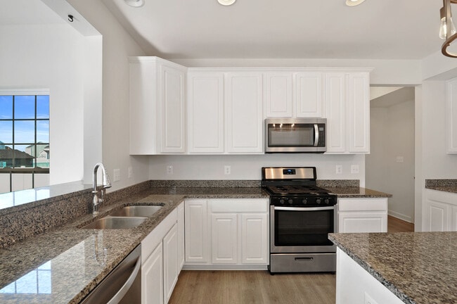 Building Photo - 30 Jeanette Ct