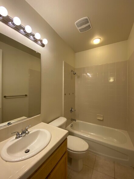 Building Photo - 3765 Finnian Way