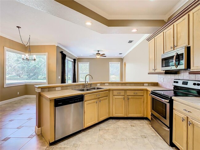 Building Photo - 4925 Brightmour Cir