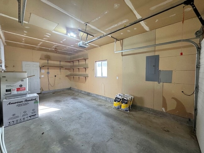 Building Photo - Cute Home For Rent In Rexburg