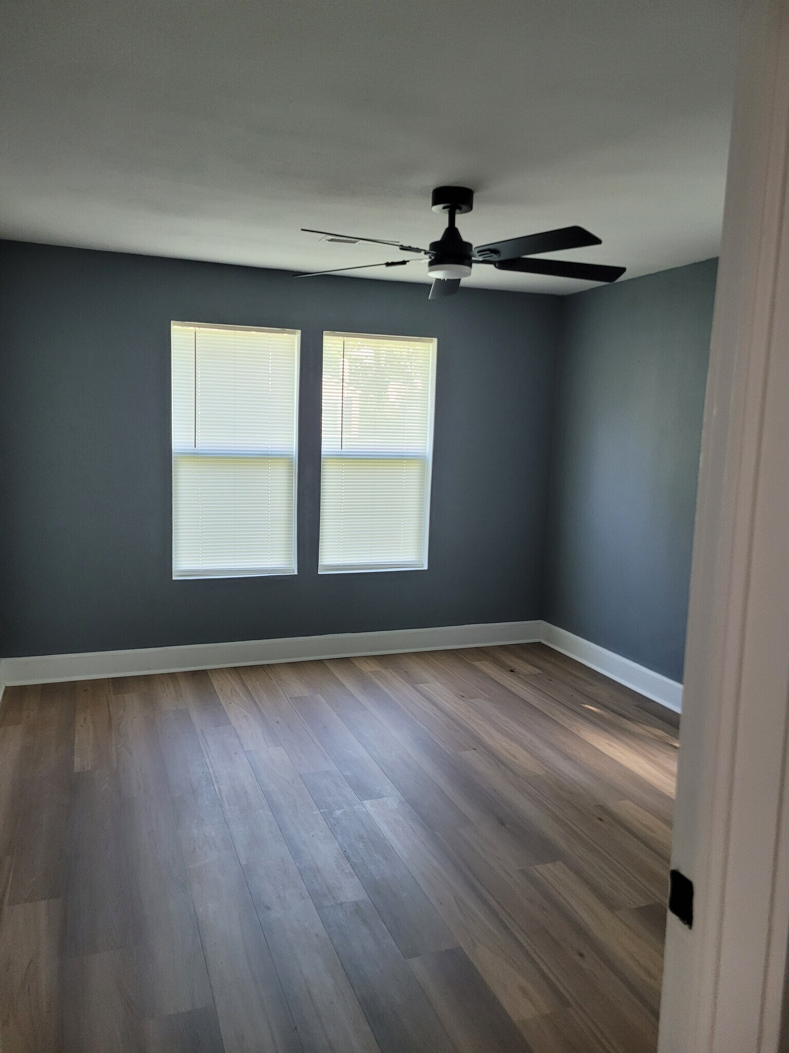 Bedroom - 913 Virginia Ave