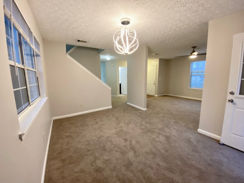 Building Photo - 3543 Sweetgum Ln