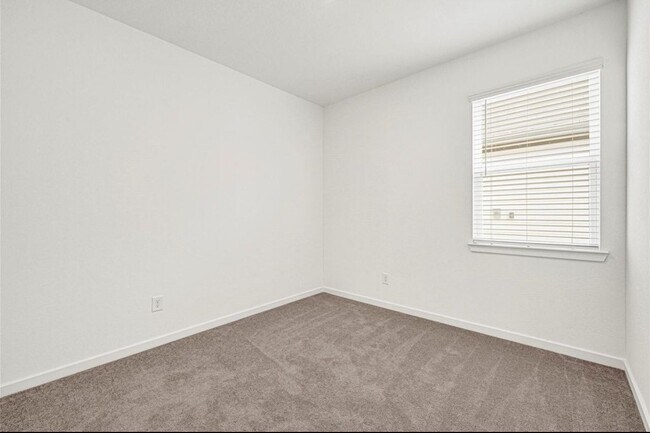 Building Photo - 21811 White Bellflower Ln