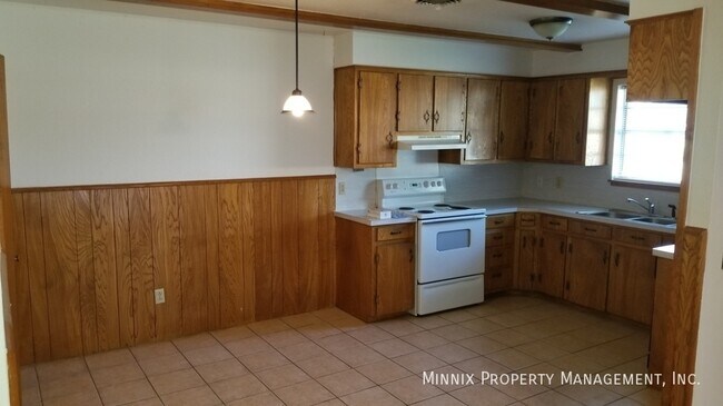 Building Photo - 1007 Garland St