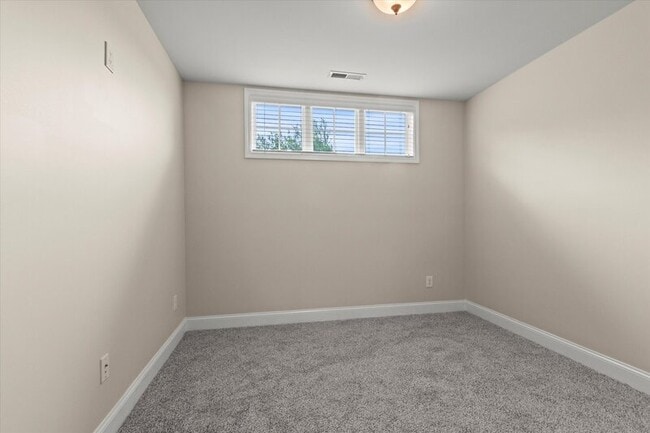 Building Photo - 288 Big Oak Ln