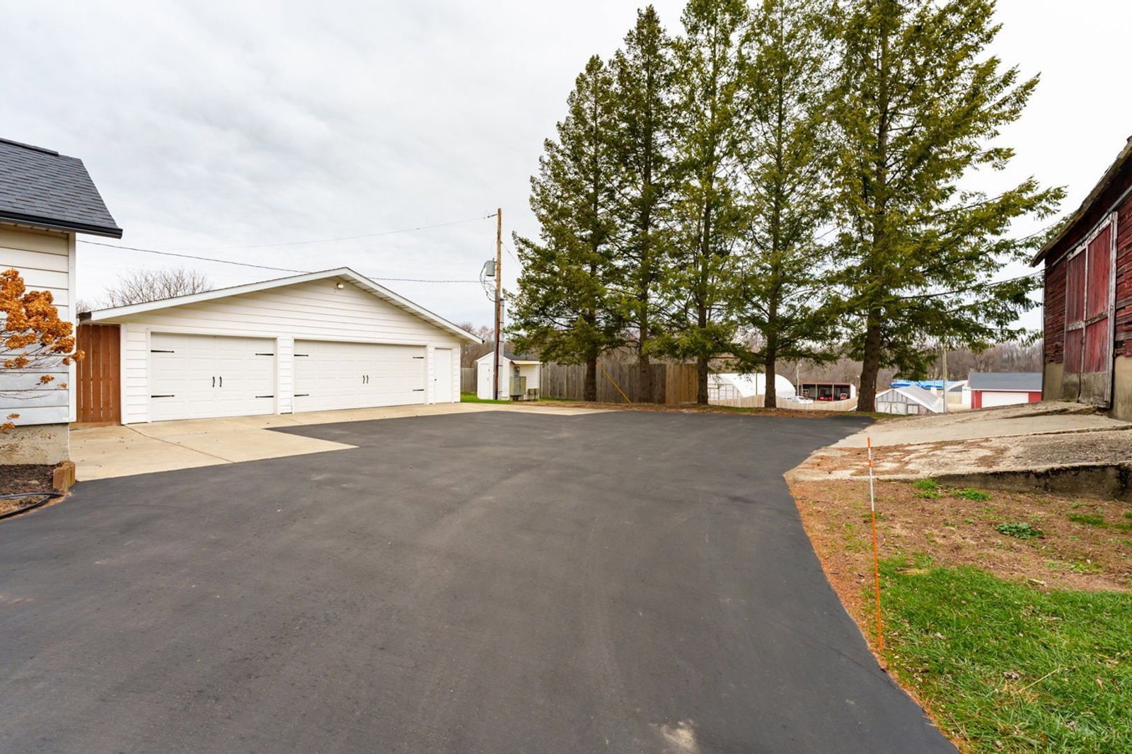 Building Photo - 1006 Schuring Rd
