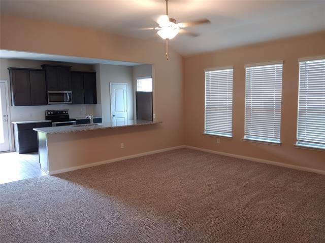 Building Photo - 280 Moonstone Way