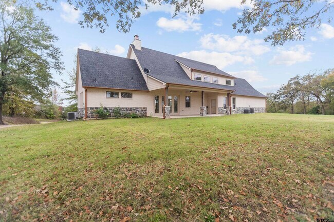 Building Photo - 4218 Hogan Dr