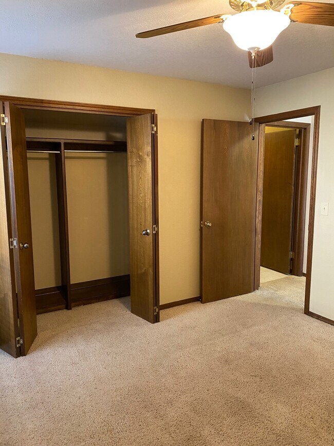 Building Photo - 2504 Tredington Way