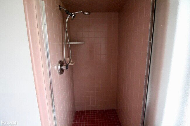 Building Photo - 18672 Beatrice St