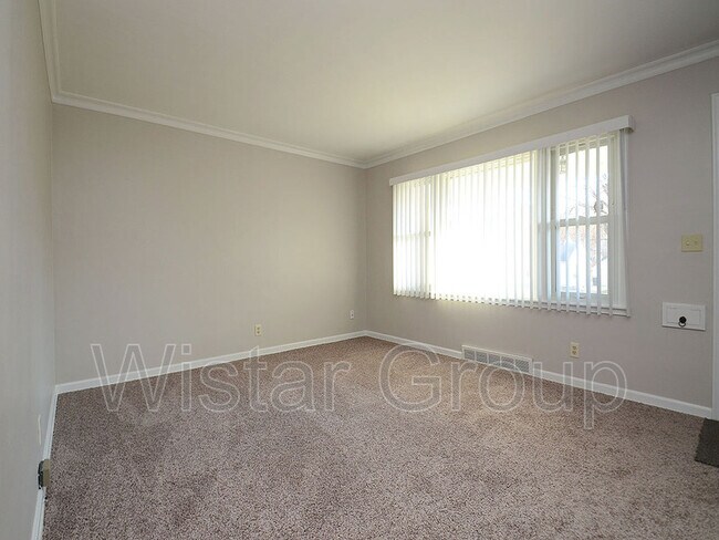Building Photo - 2130 S 48th St