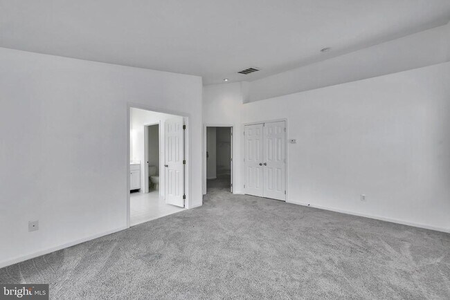 Building Photo - 42704 Sandman Terrace