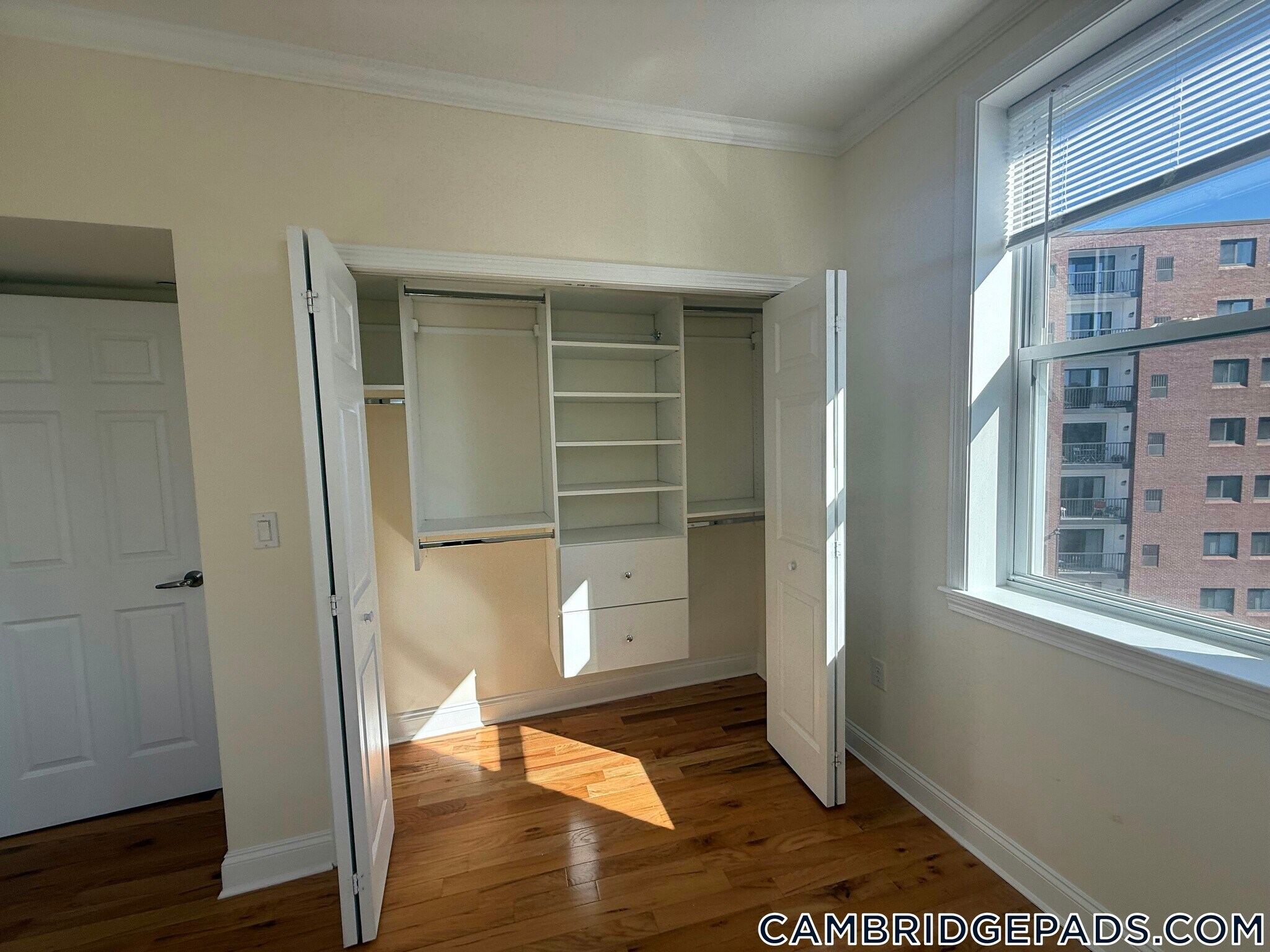 Building Photo - 3 Chauncy St