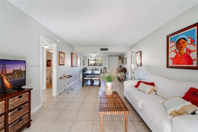 Building Photo - 8415 SW 107th Ave