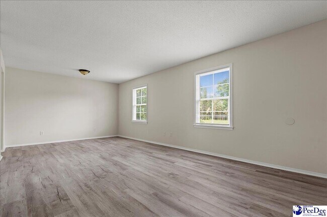 Building Photo - 319 Revell Dr