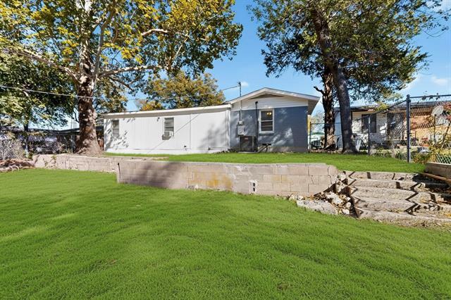 Building Photo - 3817 Vanette Ln