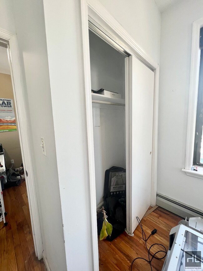 Building Photo - True 2 Bedroom in Astoria I NWRM Subway Ac...