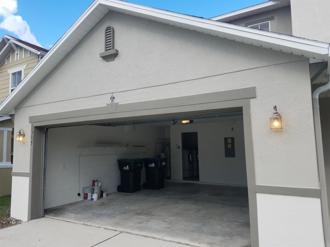 Building Photo - 1307 Bella Coola Dr