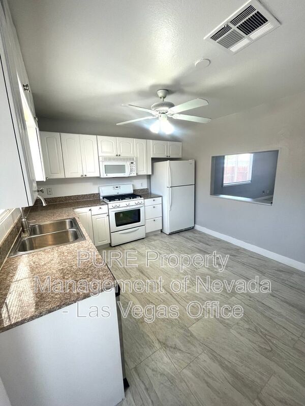 Building Photo - 5934 Via La Contera Dr