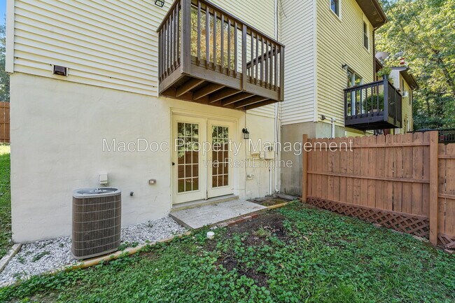 Building Photo - 5273 Daffodil Dr