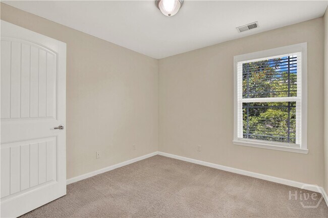 Building Photo - 127 Acapella Ave