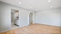 Building Photo - 247 San Jacinto Dr