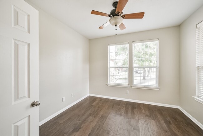 Building Photo - 22015 Falvel Dr